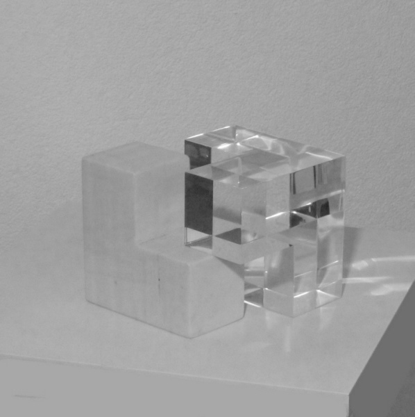 marmor+acryl, 12x 12x 12 cm marmor+acryl, 12x 12x 12 cm