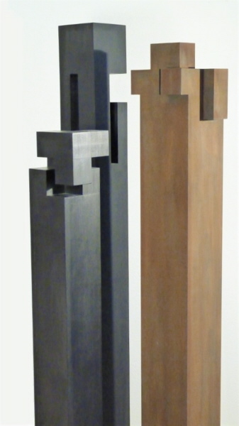 3 stelen136-167 cm hoch, graphit,rostpatina auf mdf